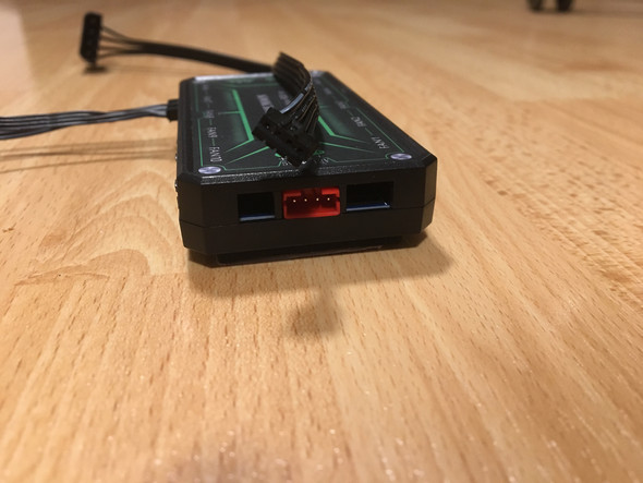 - (PC, Adapter, PC Gehäuse)