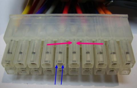 Stecker mit eingestecktem Kontakt - (Computer, Optik, Modden)