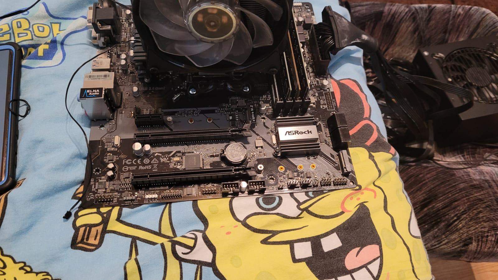 Pc geht nach 30 Sekunden aus und startet wieder neu (BRAUCHE DRINGEN