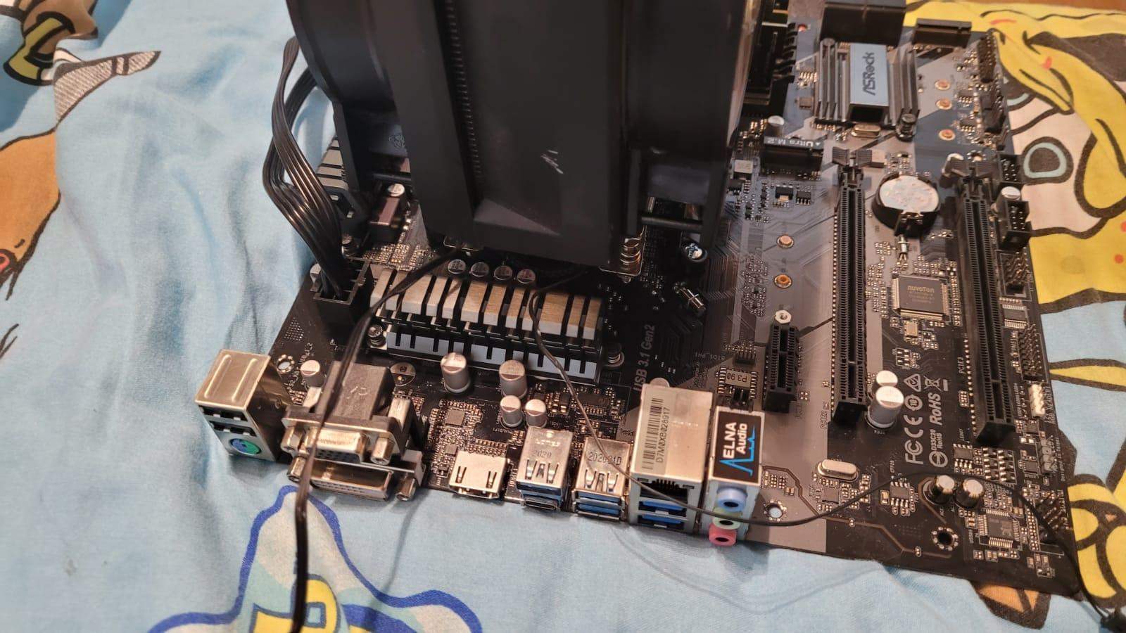 Pc Startet Und Geht Nach Kurzer Zeit Wieder Aus Pc geht nach 30 Sekunden aus und startet wieder neu (BRAUCHE DRINGEN