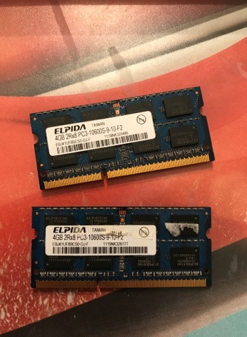 - (Laptop, RAM, Arbeitsspeicher)