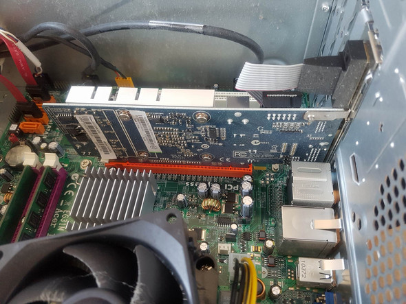 Welcher CPU und welches Motherboard passen zu Gigabyte GeForce GTX 1050 Ti OC Grafikkarte (4 GB, GDDR5, 128 Bit, 16 x PCI-EXP) schwarz?